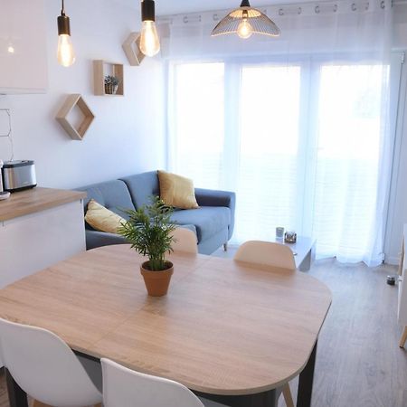 Appart T2 Avec Terrasse, Parking Et Wifi Angoulême Exteriér fotografie