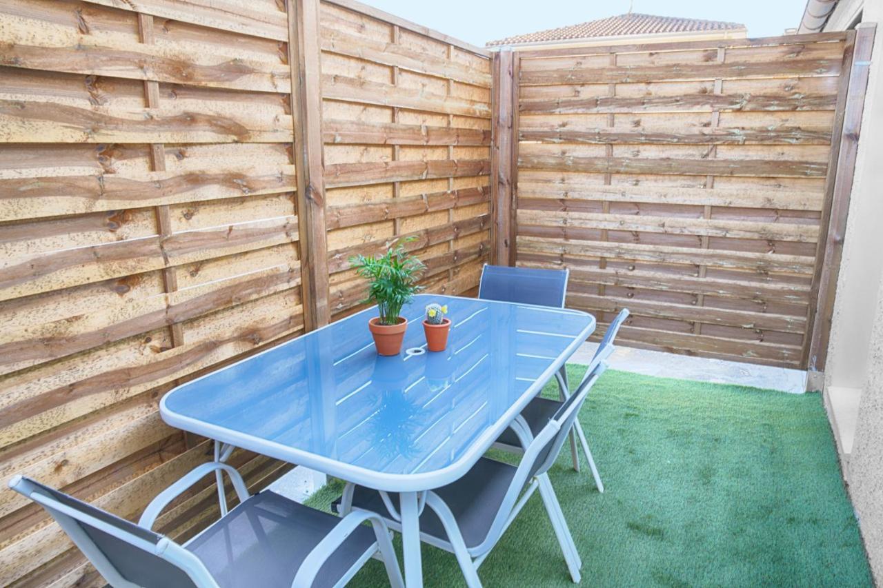 Appart T2 Avec Terrasse, Parking Et Wifi Angoulême Exteriér fotografie