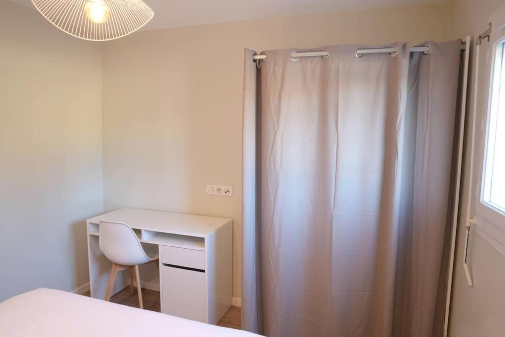 Appart T2 Avec Terrasse, Parking Et Wifi Angoulême Exteriér fotografie
